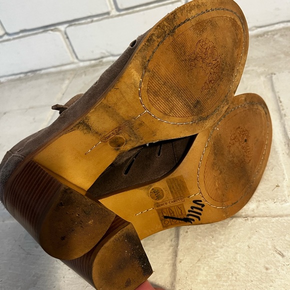 Vince Camuto Tressa Taupe Bootie Size 6.5 - Picture 9 of 11